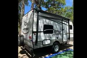 Jayco family trailer lightweight pet friendly 