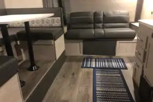 Reds Coachmen Catalina Summit Series 7 184BHS Travel Trailer