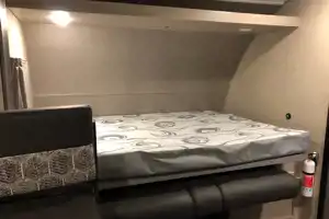 Reds Coachmen Catalina Summit Series 7 184BHS Travel Trailer