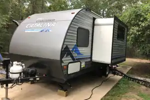 Reds Coachmen Catalina Summit Series 7 184BHS Travel Trailer