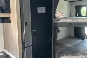 Fox RV Rentals 188BHS Travel Trailer