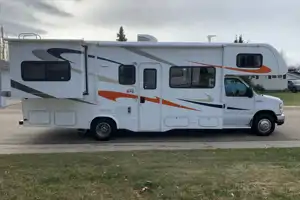 Little Missy's Forest River 2700DS Class C