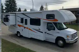 Little Missy's Forest River 2700DS Class C
