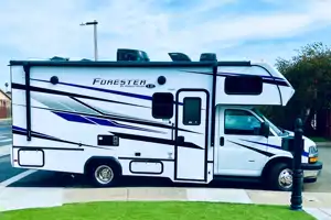 SUPER CLEAN 2025 FORESTER 24' (PET FRIENDLY)