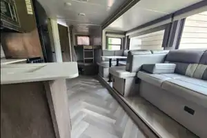 FULLY Fully STOCKED!! 2022 Wildwood Xlite,,Delivery available.