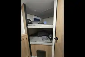 Lorraine's Forest River Avenger 27DBS Travel Trailer