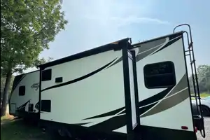 Jen and Dave's Grand Design Imagine Travel Trailer