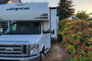 Jayco Greyhawk 27U Class C - Super Clean and Easy to Drive!