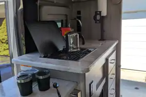 Thor Motor Coach 18M Class B