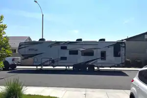 BEAUTIFUL, BRAND NEW 5TH WHEEL RV FOR YOUR NEXT “GLAMPING” ADVENTURE!