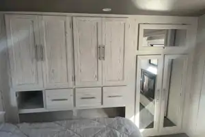 BEAUTIFUL, BRAND NEW 5TH WHEEL RV FOR YOUR NEXT “GLAMPING” ADVENTURE!