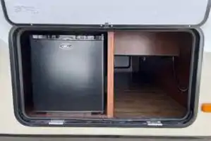 Frank's Jayco Whitehawk Ultra Light 27DSRL Travel Trailer