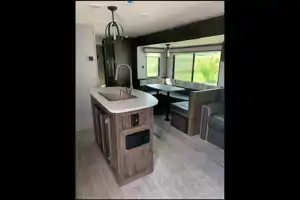 TD’s Heartland M33 Travel Trailer