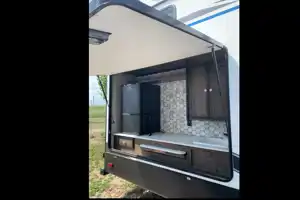 TD’s Heartland M33 Travel Trailer