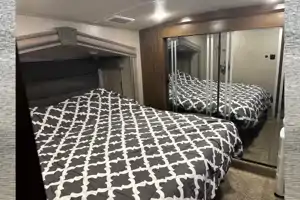 2018 Forest River Cedar Creek Silverback 37MBH Fifth Wheel Sleeps 10!