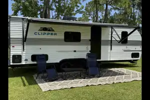 Leisure Lodgings Clipper 25BH Starlink included