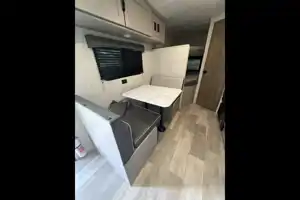 Leisure Lodgings Clipper 25BH Starlink included