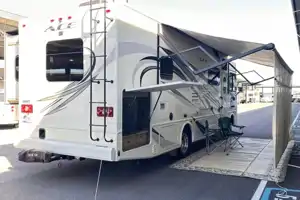 THOR Motor Coach - Luxury Class A motorhome