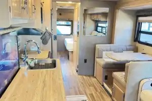THOR Motor Coach - Luxury Class A motorhome