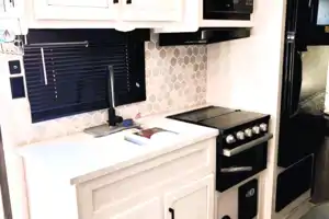 🍇 Brand NEW 2024 Jam Caravan – Sleeps 8! ✨ Spacious & Luxe 🍇