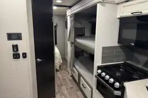 Bird Girl-Jayco Greyhawk 31F Class C