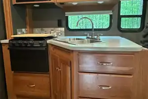 Winnebago-Superior Ride-Deluxe Living-Family Fun