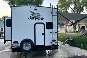 Alcantar Jayco Jayfeather Travel Trailer
