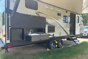 Jacob's Cruiser RV Shadow Cruiser 240BHS Travel Trailer