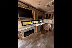 Rockwood Signature 374BH Fifth Wheel sleeps 10