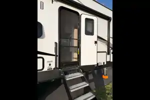 Rockwood Signature 374BH Fifth Wheel sleeps 10