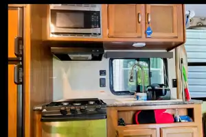 Thomas 's Keystone Summerland Travel Trailer
