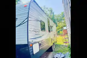 Thomas 's Keystone Summerland Travel Trailer