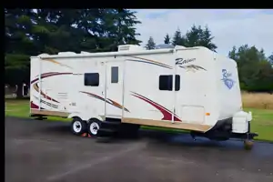 Jeff's Dutchmen Rainier Travel Trailer