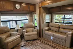 Open Range 5th Wheel