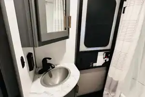 Cozy Bullet Bunkhouse with Outdoor Kitchen and Solar (Easy Delivery)