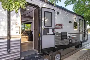 Rv Rentals Way of Life's Dutchmen Coleman Lantern 285BH Travel Trailer LC2