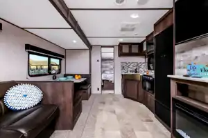 Rv Rentals Way of Life's Dutchmen Coleman Lantern 285BH Travel Trailer LC2