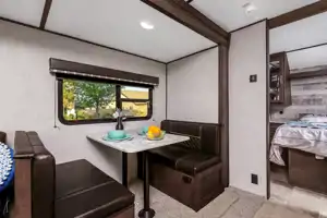 Rv Rentals Way of Life's Dutchmen Coleman Lantern 285BH Travel Trailer LC2