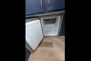 Le Folding Shelter 