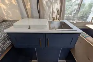 Le Folding Shelter 