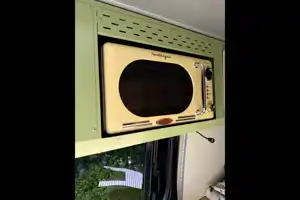 "Avocado" - SPRING LE TOUR's Mercedes 144 High Roof Van