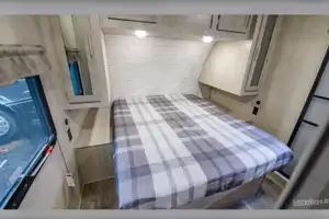Portzen’s Luxury Travel Trailer for 9