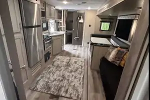 Portzen’s Luxury Travel Trailer for 9