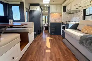 Bobs Coachmen Concord Class C