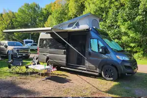 2024 Airstream Rangeline Poptop w/shower & regular toilet (Aspen)