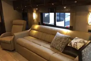 Tiffin Motorhomes 36LA Class A