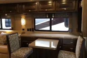 Tiffin Motorhomes 36LA Class A
