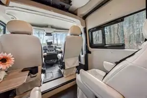 Luxurious Class B Camper Van 4 person Jayco Swift 20A