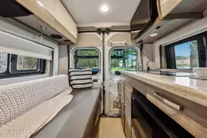 Luxurious Class B Camper Van 4 person Jayco Swift 20A