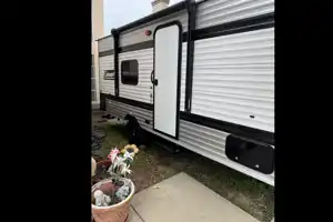 Kayla’s Coleman Keystone Travel Trailer